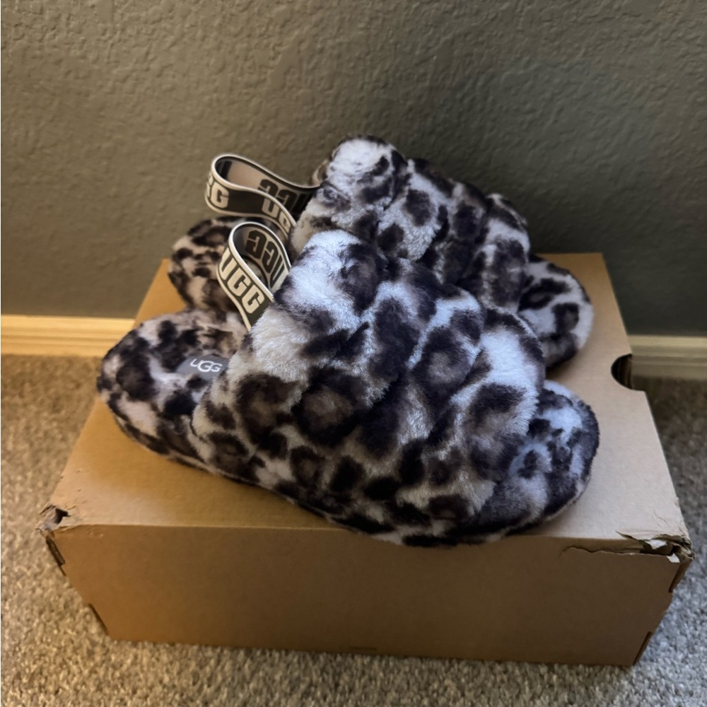 UGG Fluff Yeah Slide in Panther Print